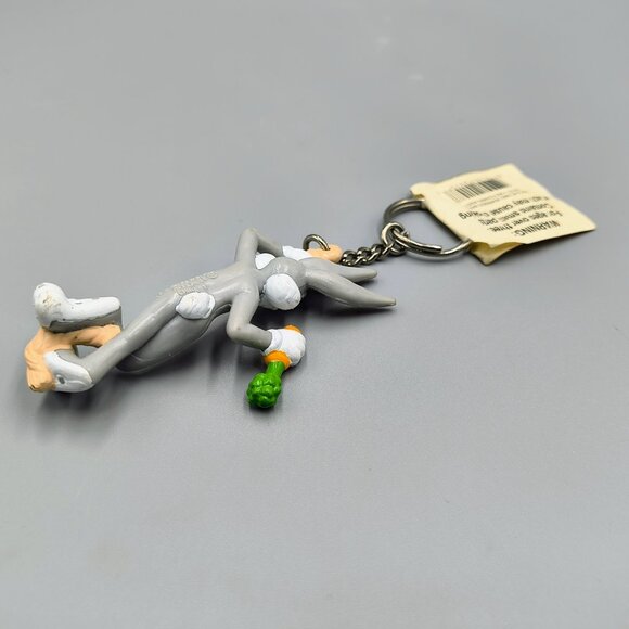 Bugs Bunny Keychain Key Ring Carrot Hanging on Rope Applause Vintage NWT - Picture 8 of 10
